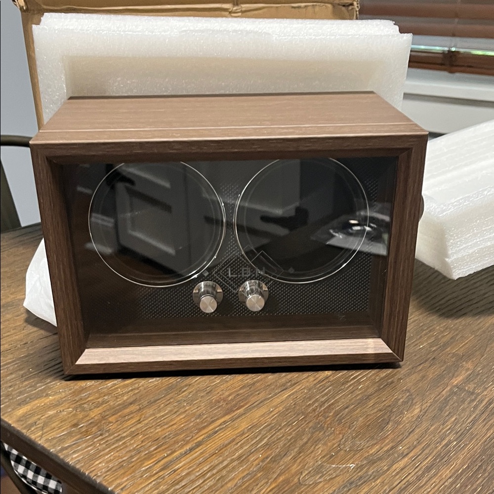 Wooden Box Watch Winder with Glass Display
